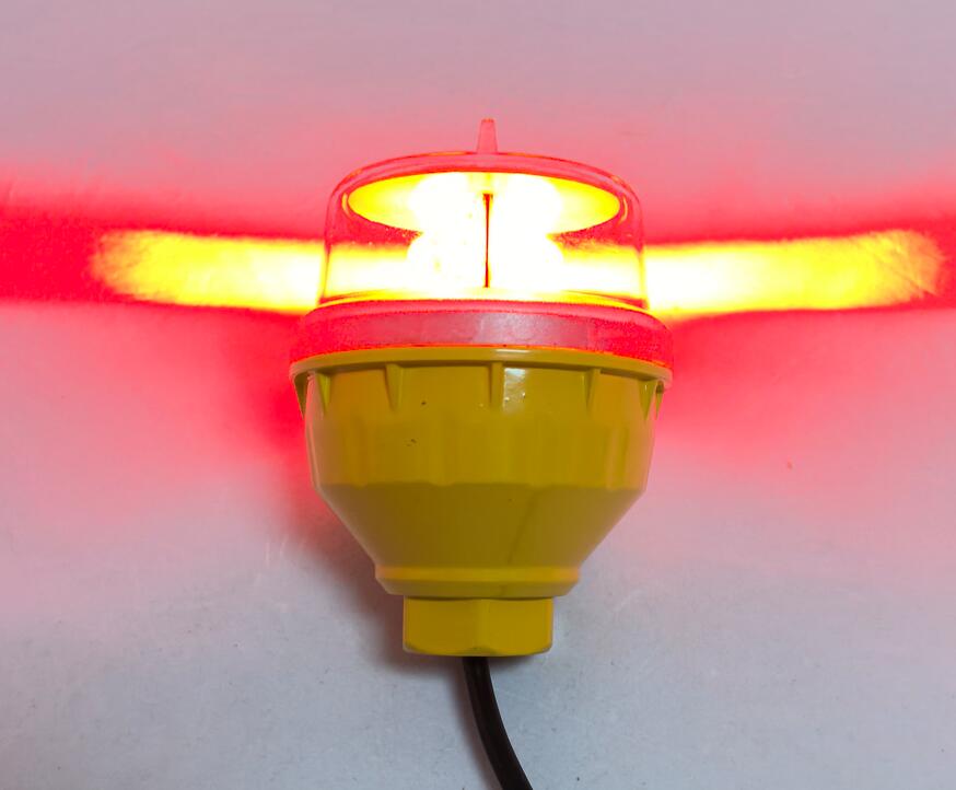 low intensity obstacle light